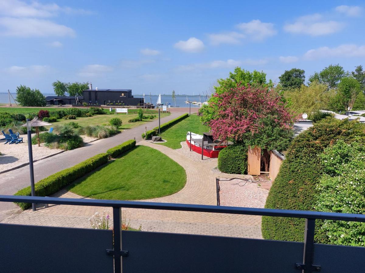 Haus Strandglueck - Urlaub Mit Blick Auf Den Duemmer See Lejlighed Lembruch Eksteriør billede