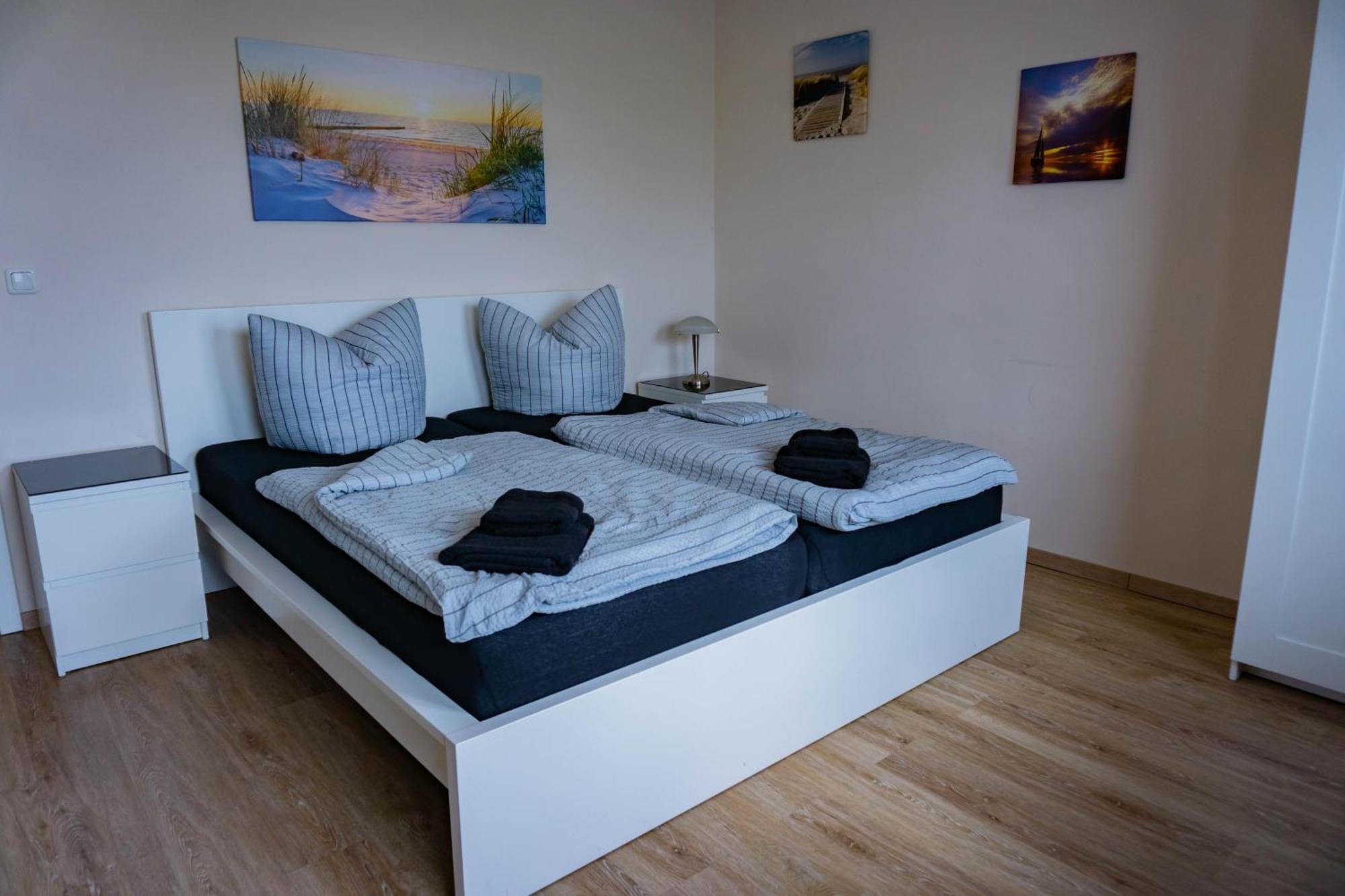 Haus Strandglueck - Urlaub Mit Blick Auf Den Duemmer See Lejlighed Lembruch Eksteriør billede