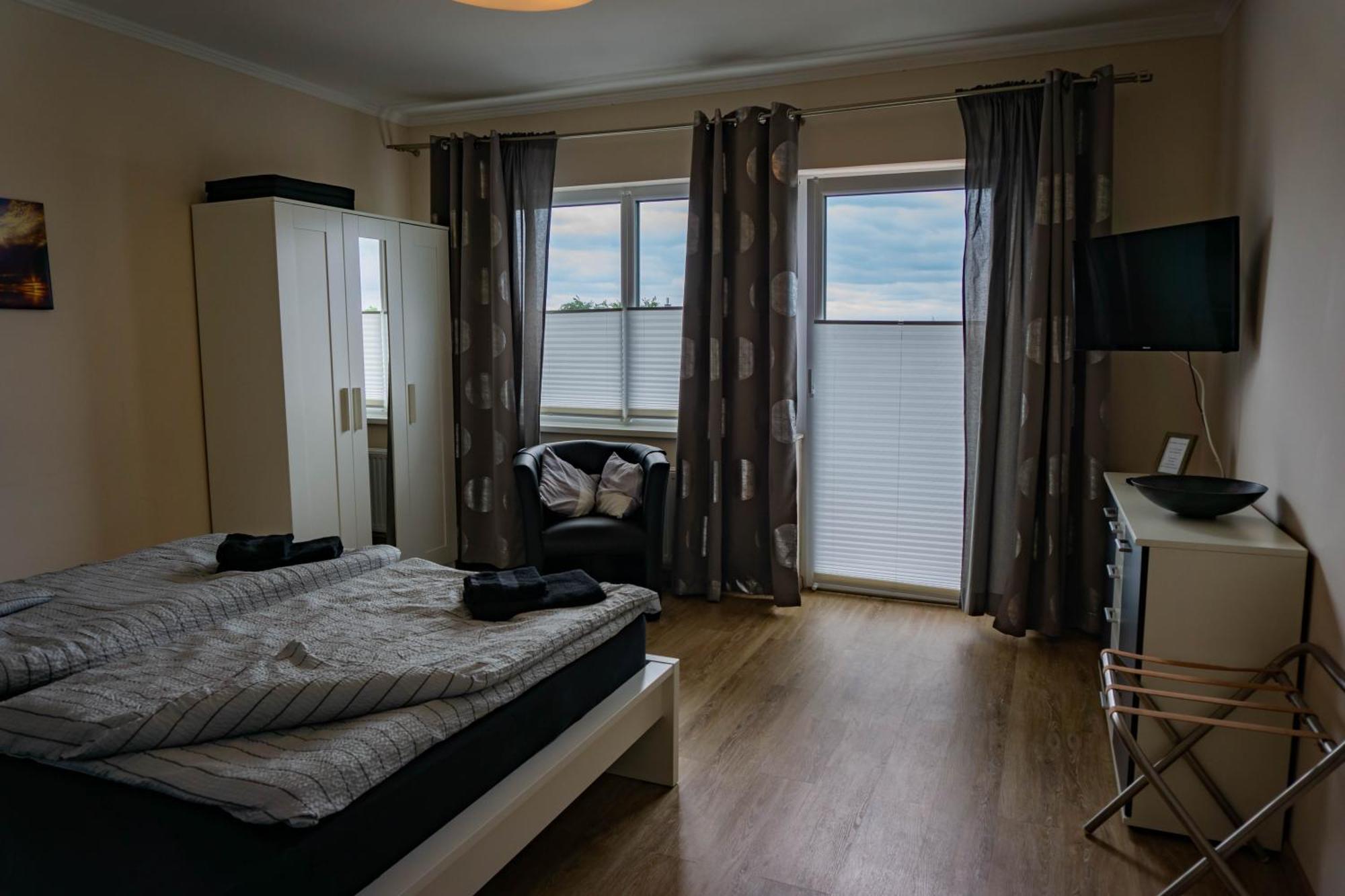 Haus Strandglueck - Urlaub Mit Blick Auf Den Duemmer See Lejlighed Lembruch Eksteriør billede